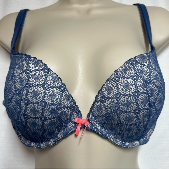 Victoria's Secret Bra 34D Body by Victoria Push Up Padded Underwire Blue Lace - Picture 1 of 10